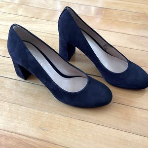 Black Suede Hobbs pumps US 5/ 36